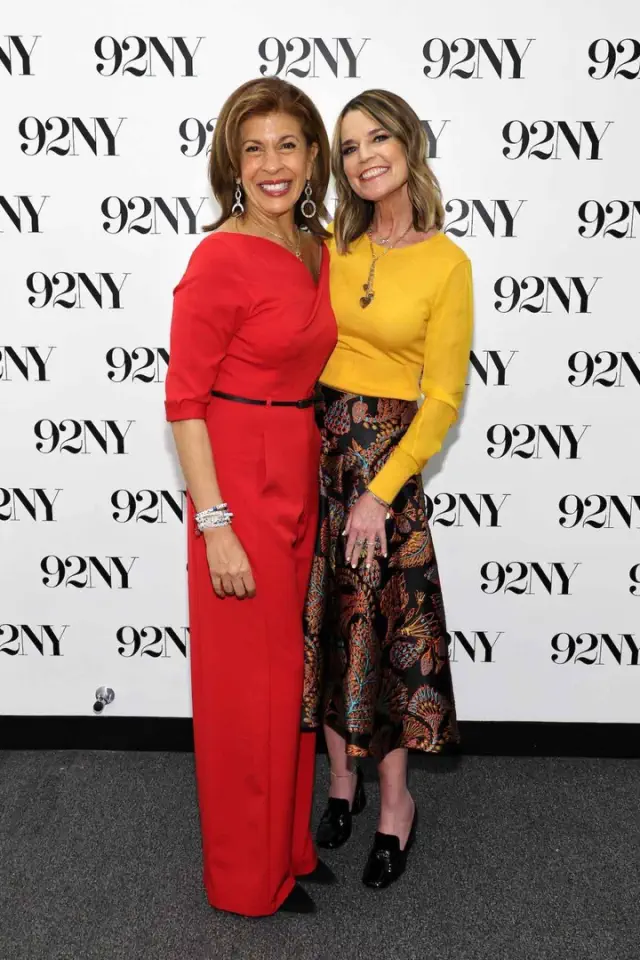 Savannah Guthrie Shared Clip of Herself Disposing of Hoda Kotb's ‘Stuff’ Following Her Co-host's Departure from ‘Today’ 2475